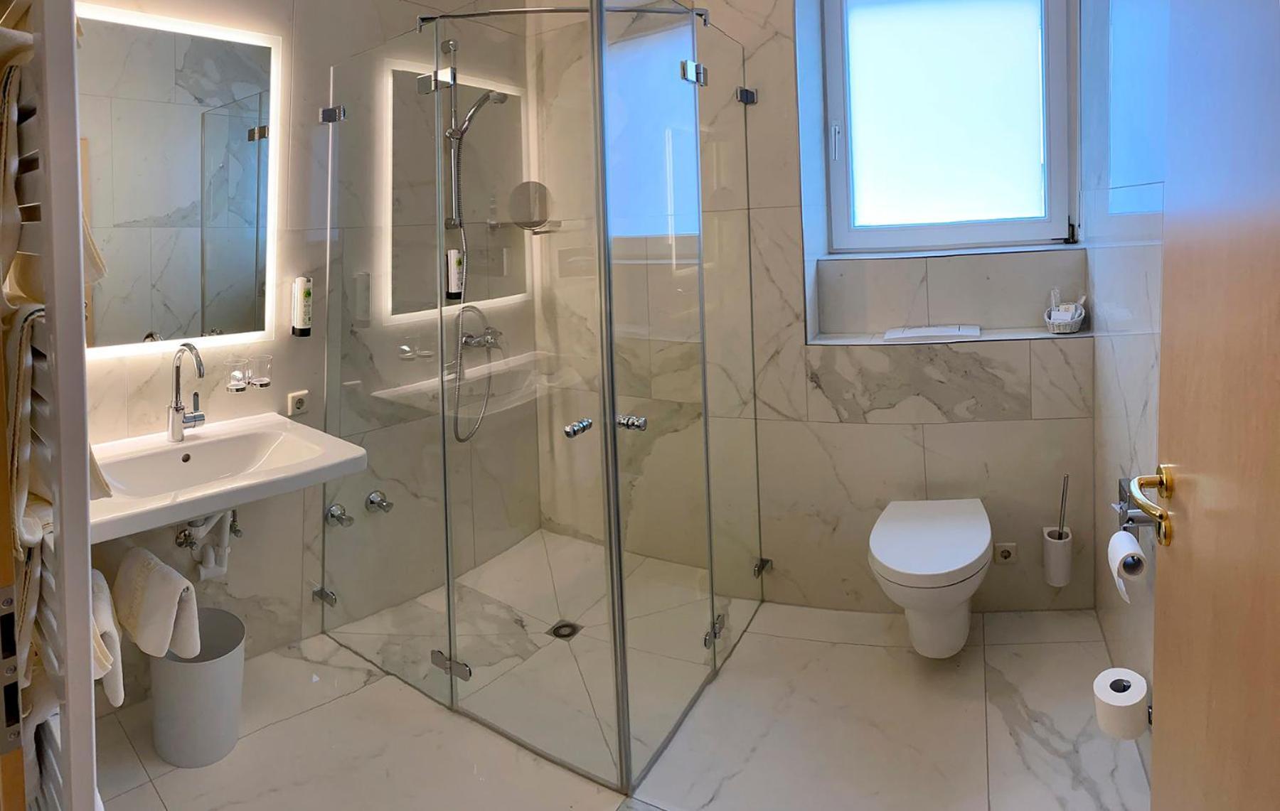 Sporthotel Schoenblick Meersburg Ngoại thất bức ảnh