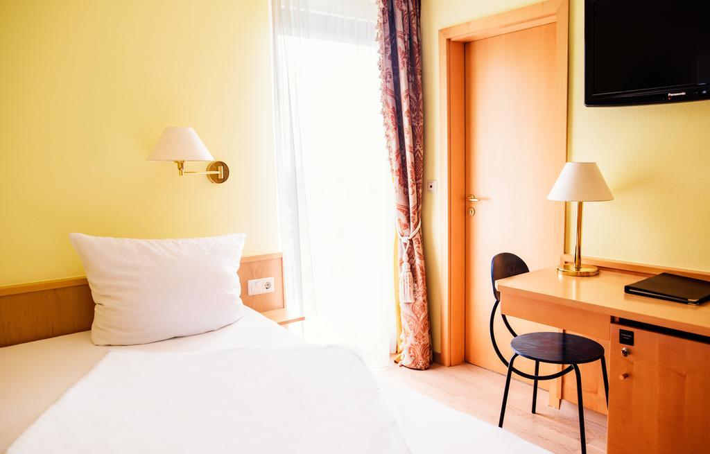 Sporthotel Schoenblick Meersburg Ngoại thất bức ảnh