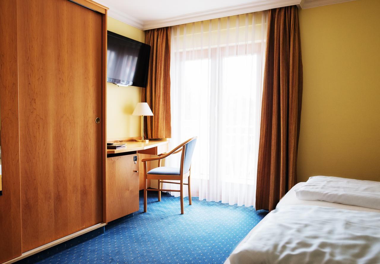 Sporthotel Schoenblick Meersburg Ngoại thất bức ảnh
